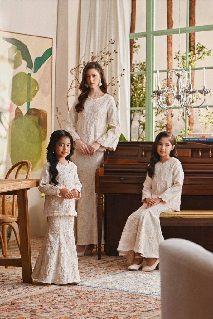 The Glow Glitz Kurung Set - Moonlight Jacquard