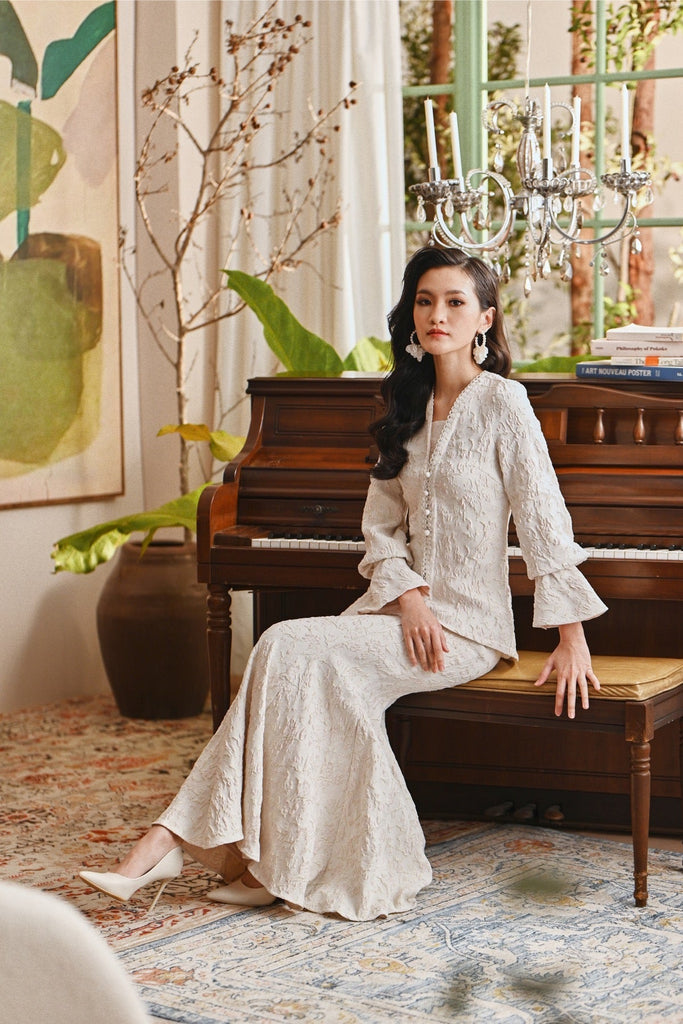 The Glow Women Lavish Kebaya Set - Whisper Pink Jacquard