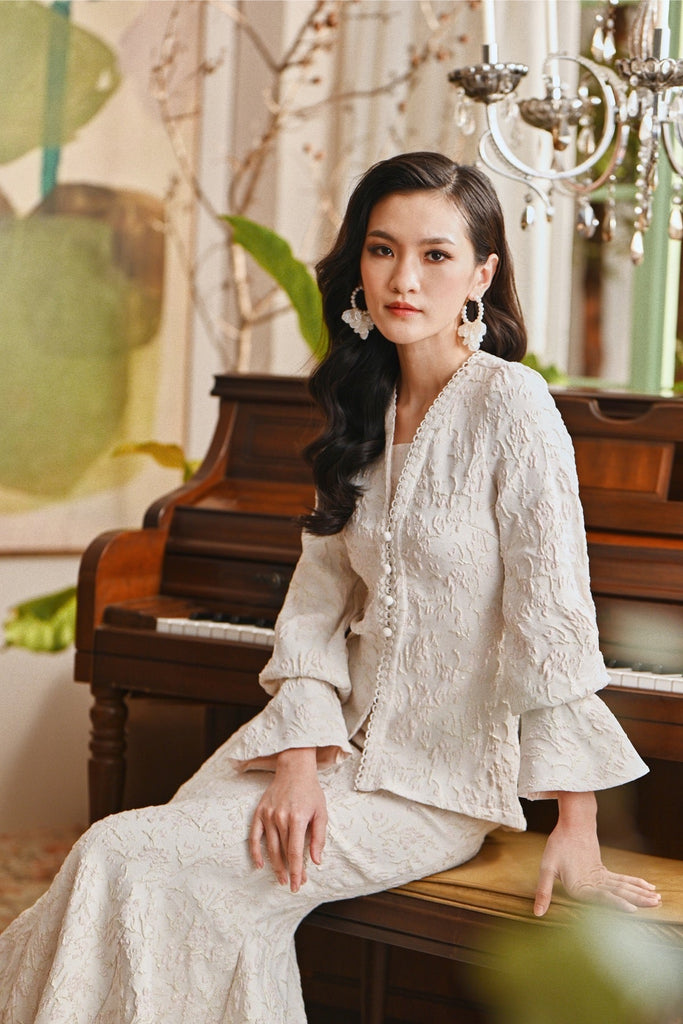 The Glow Women Lavish Kebaya Set - Whisper Pink Jacquard