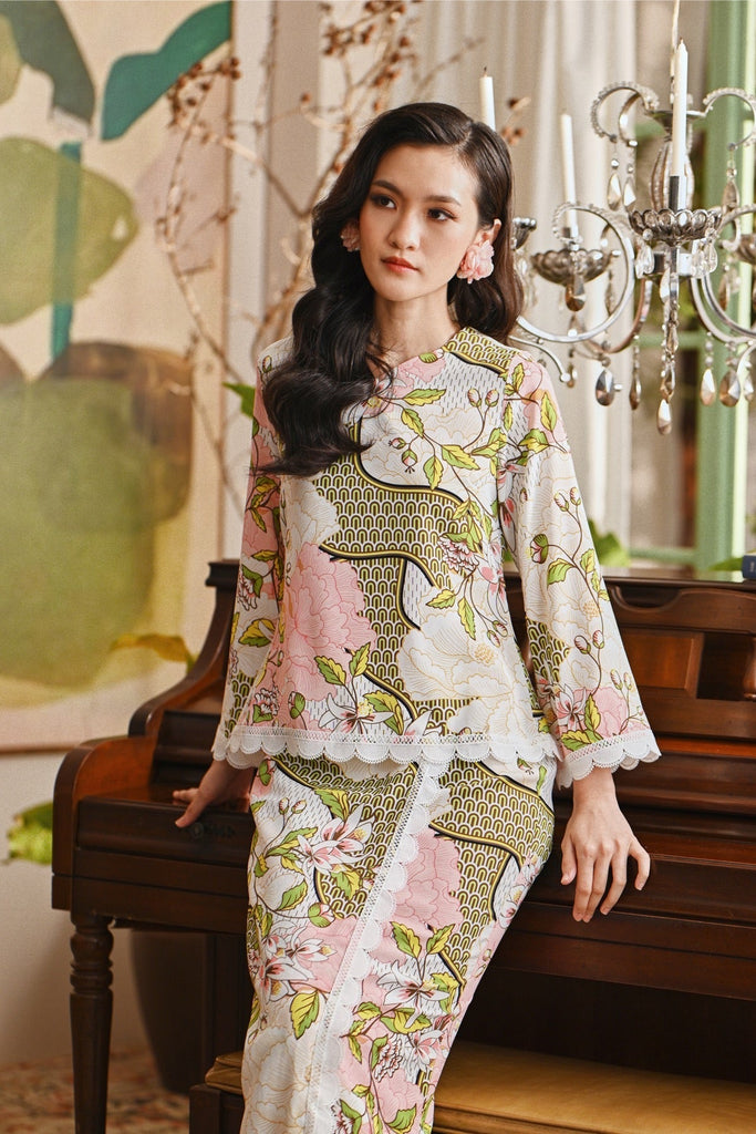The Glow Women Delight Kurung Set - Blooms