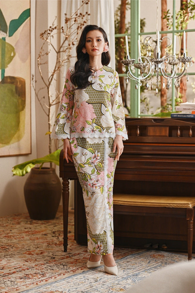 The Glow Women Delight Kurung Set - Blooms