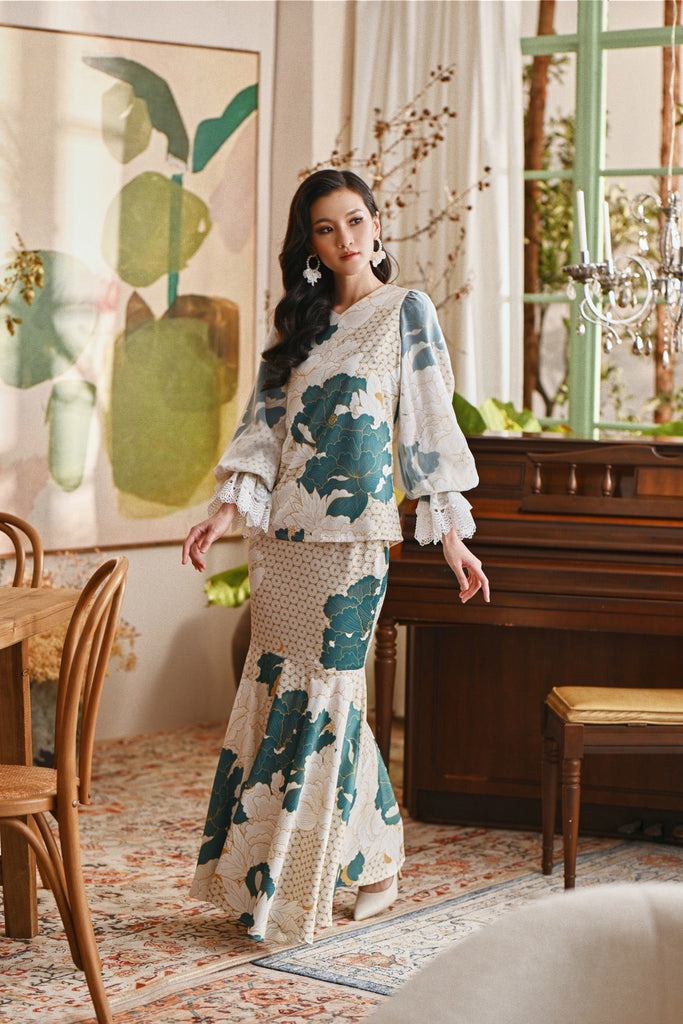The Glow Women Victoria Kurung Set - Prosper
