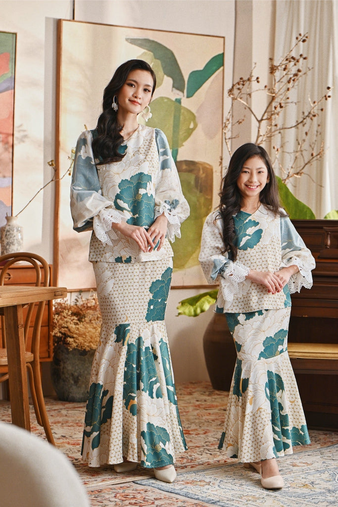 The Glow Women Victoria Kurung Set - Prosper