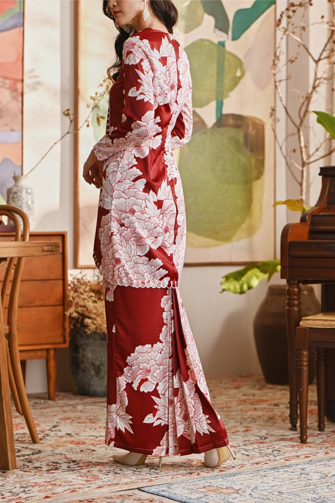 The Glow Women Dazzle Kurung Set - Ruby