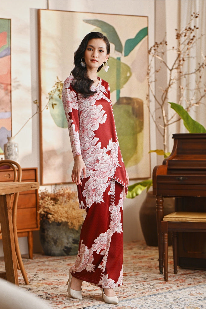 The Glow Women Dazzle Kurung Set - Ruby