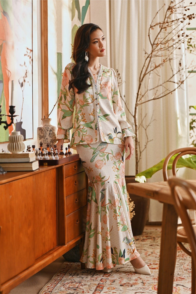 The Glow Women Allure Kebaya Set - Tenang