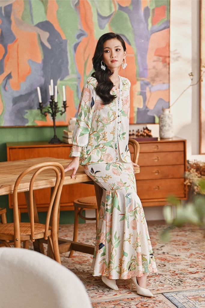 The Glow Women Allure Kebaya Set - Tenang