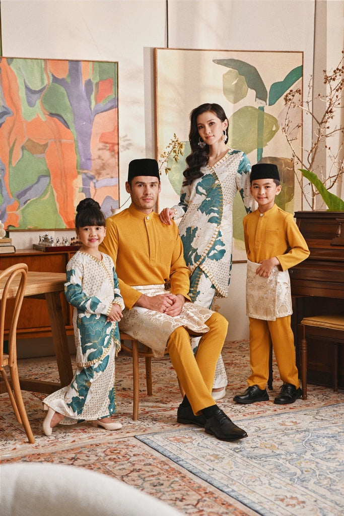 The Glow Dazzle Kurung Set - Prosper