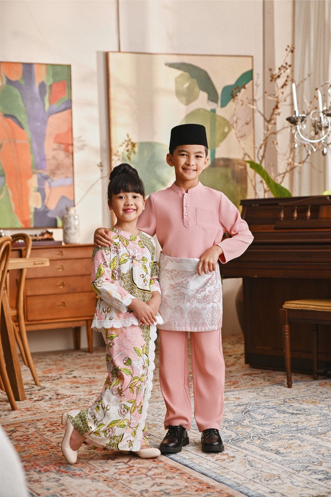 The Glow Delight Kurung Set - Blooms