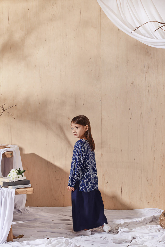 The Balik Pesak Blouse - Keluarga