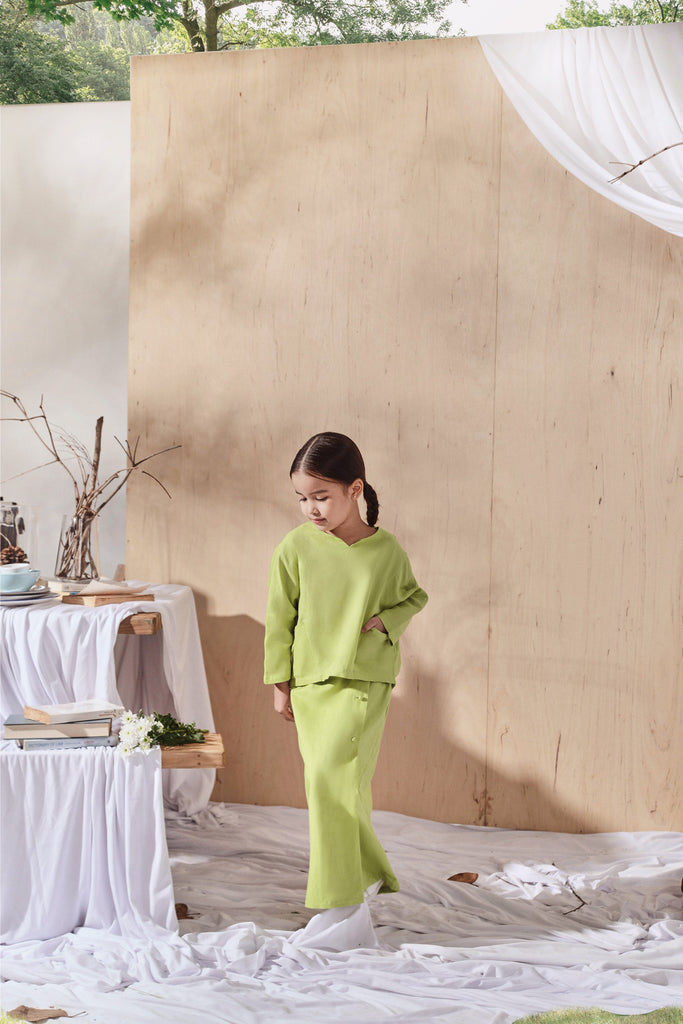 Dolman Sleeve Blouse with pocket