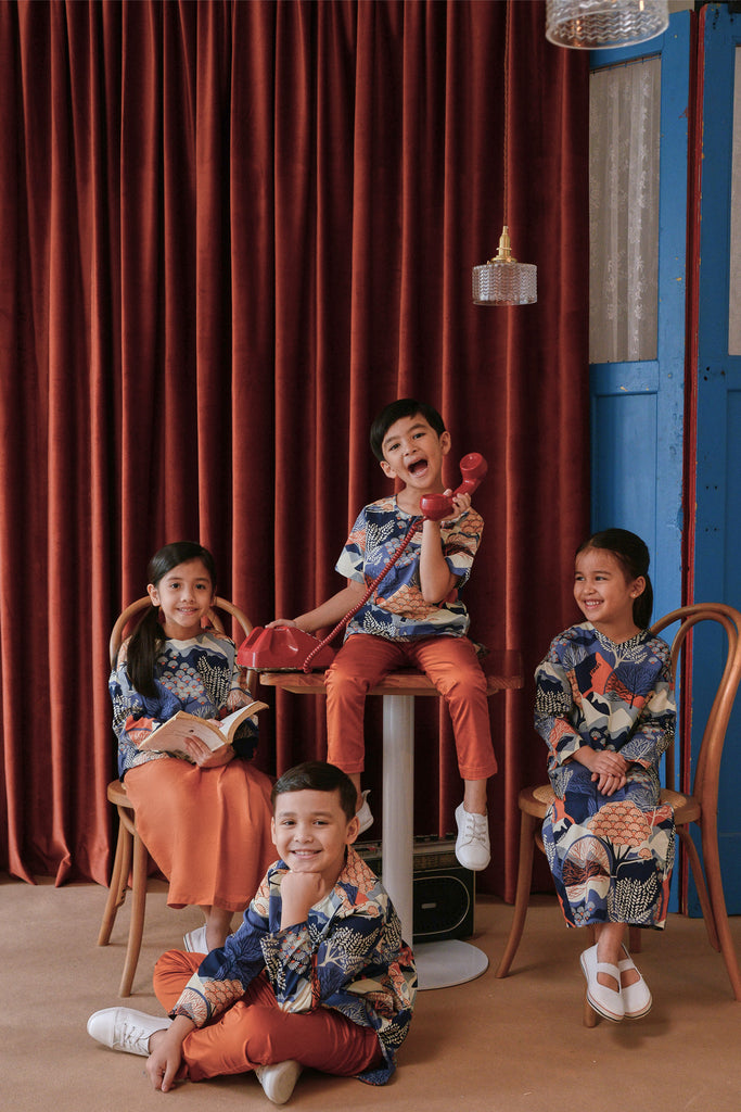 The Sungai Tropika Blouse - Kangsar