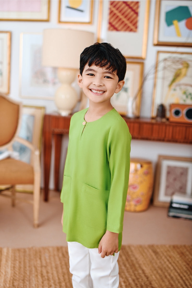 kurta hijau daun pisang cekak musang budak