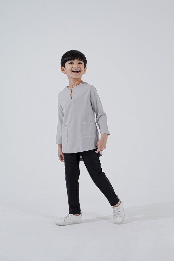 The Perfect Slim Fit Pants - Black