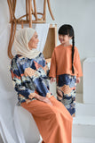 The Sungai Tropika Blouse - Brown