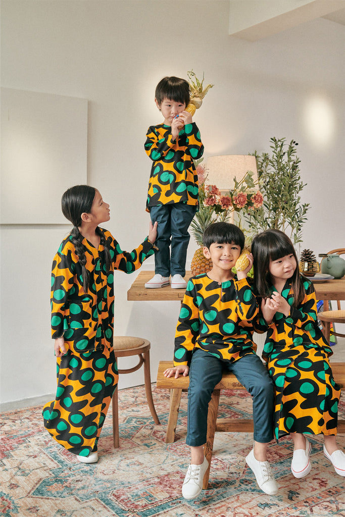 set sedondon keluarga kuning