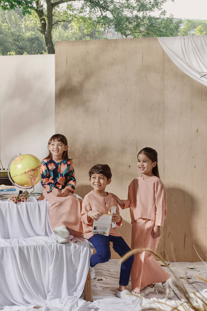 Peach Colour sibling match