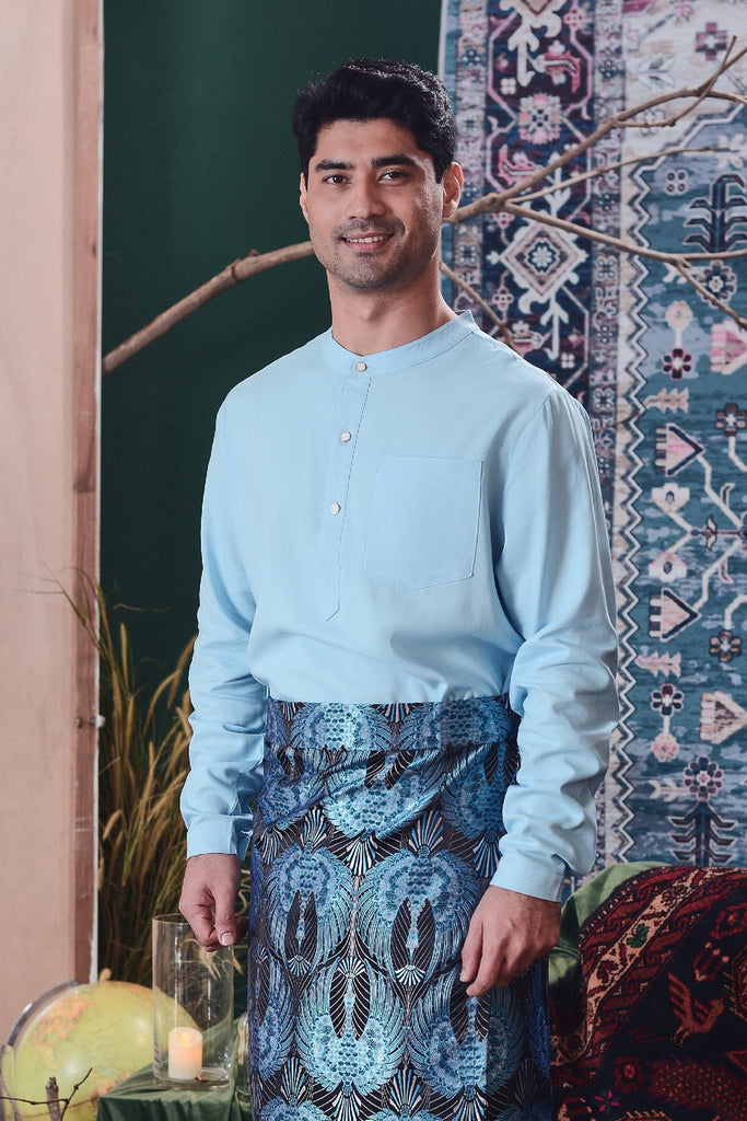baju melayu sepasang dan sampin biru