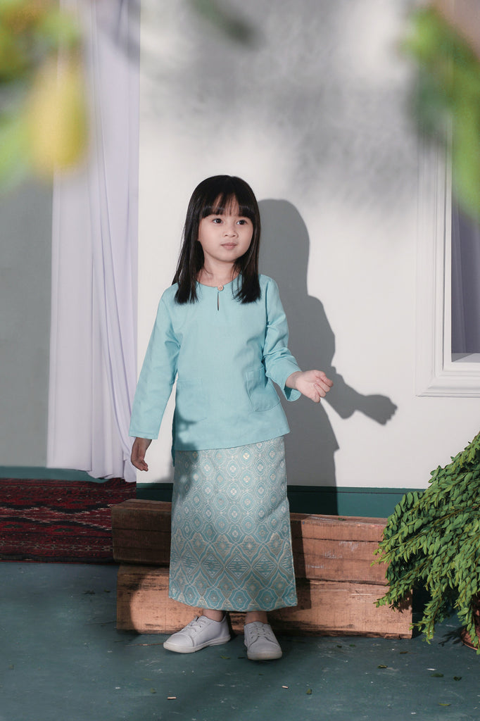 kain songket biru pastel