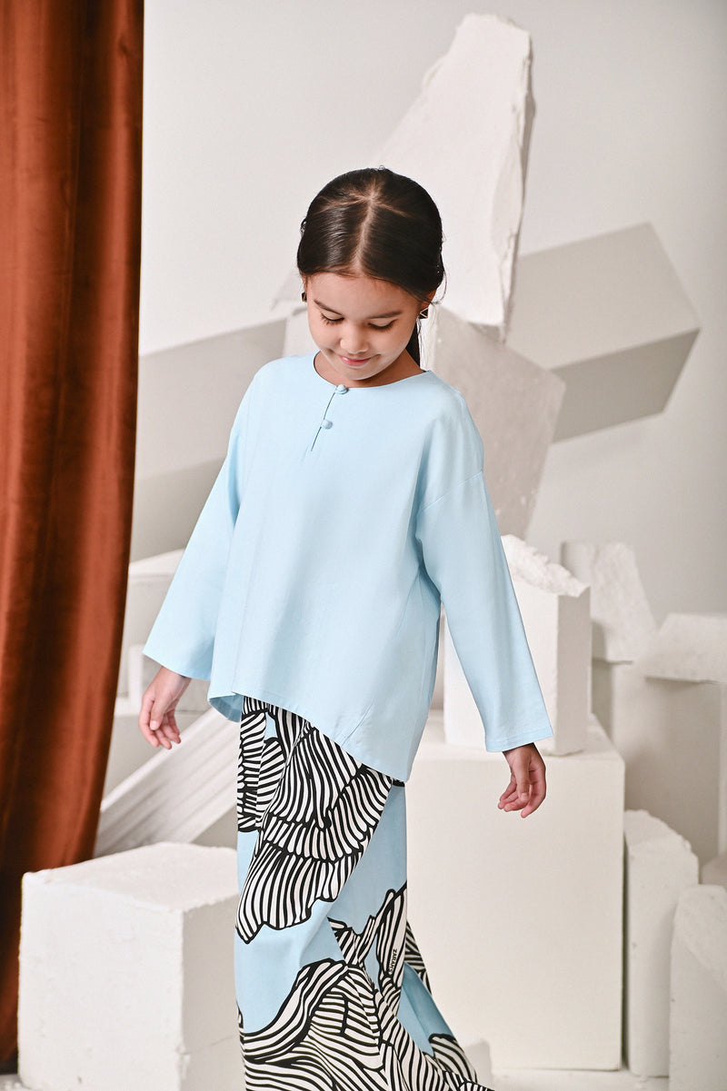 blouse pendek moden biru cair budak