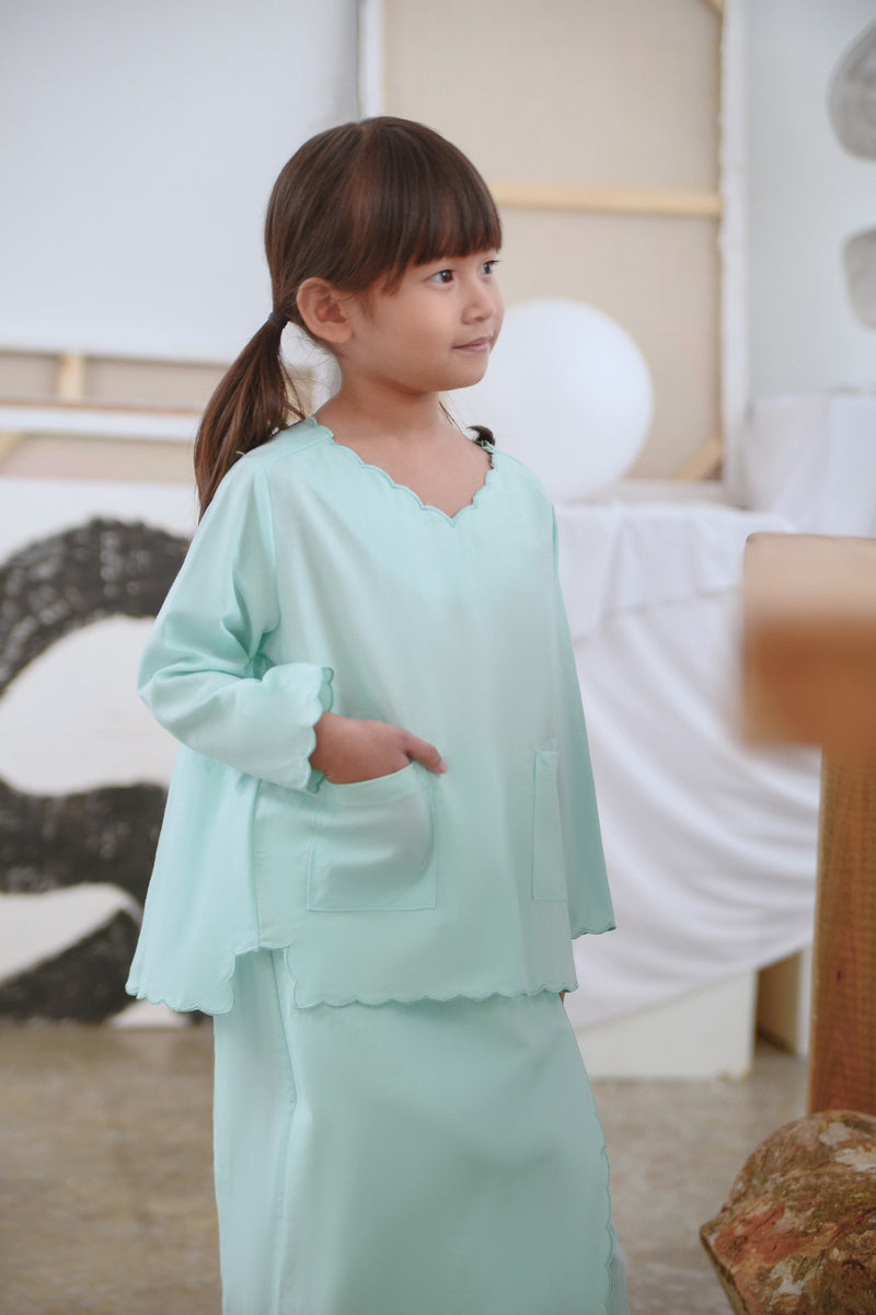 baju kurung sulam hijau mint budak