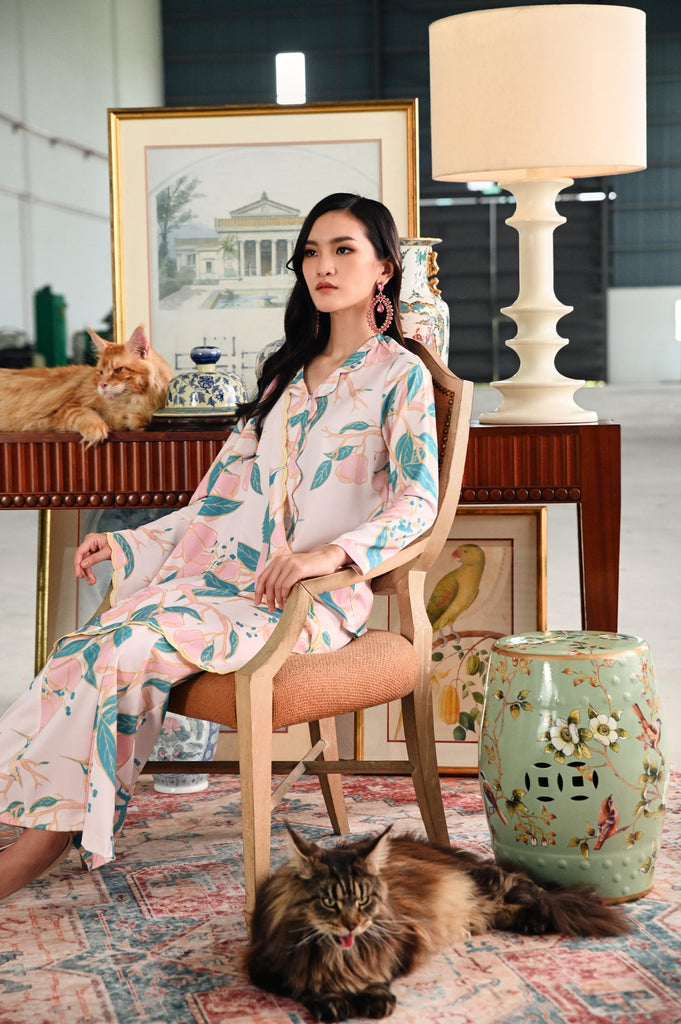 The Glow Women Petals Kebaya Set - Orchard