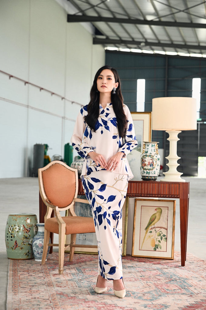 The Glow Women Yoke Kebaya Set - Breeze