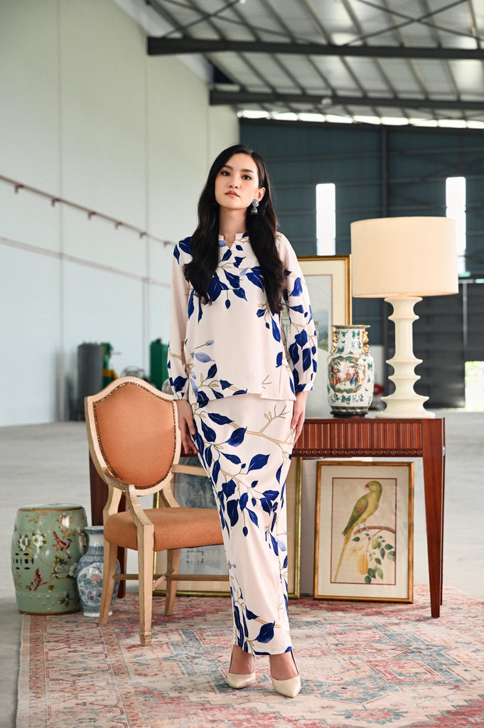 The Glow Women Yoke Kebaya Set - Breeze