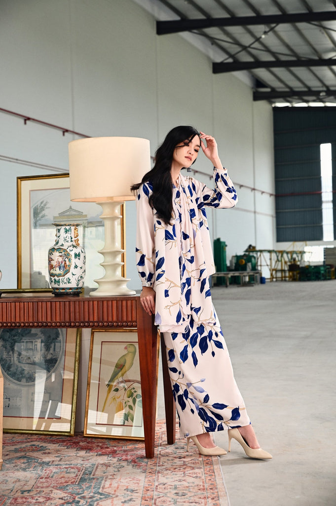 The Glow Women Yoke Kebaya Set - Breeze