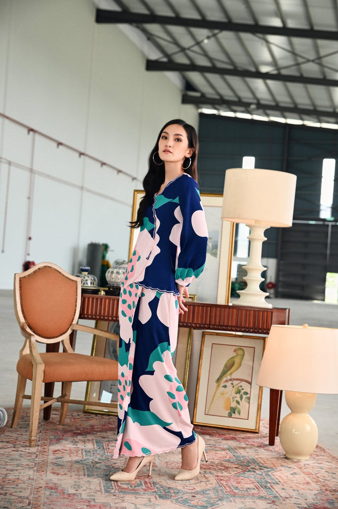 The Glow Women Scallop Kebaya Set - Sunshine