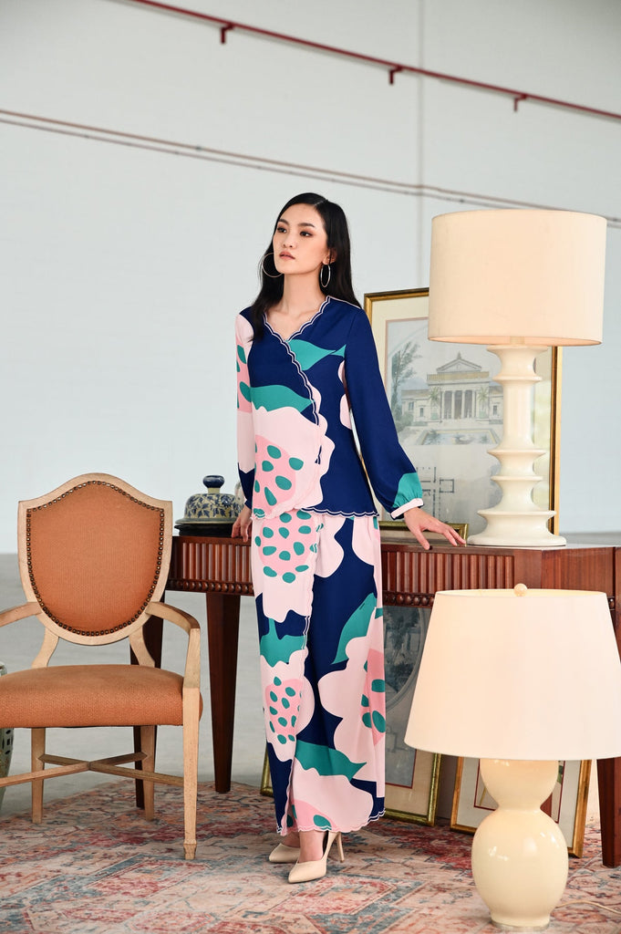 The Glow Women Scallop Kebaya Set - Sunshine