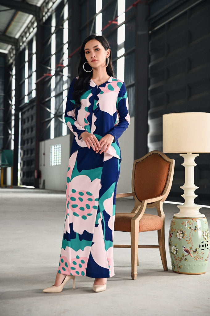The Glow Women Petals Kebaya Set - Sunshine