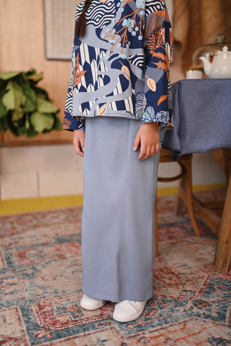 Pigeon Blue Kain Perempuan