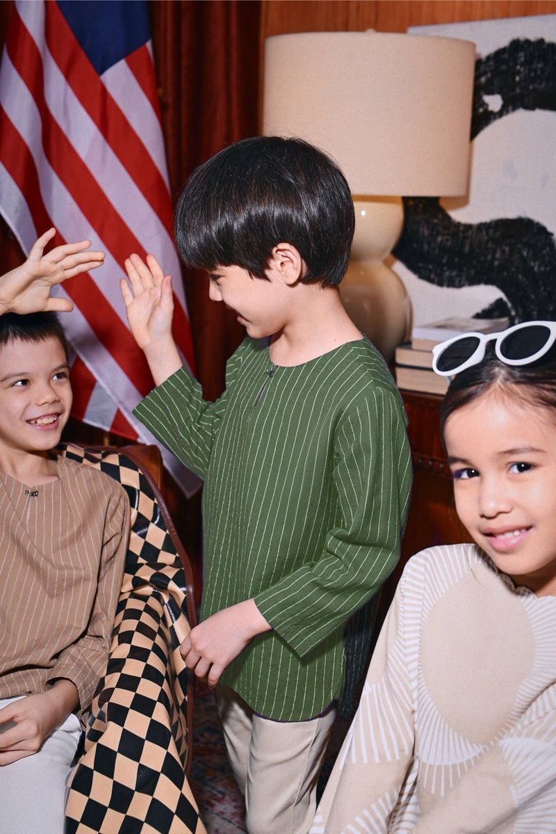 The Congkak Kurta - Olive Stripe