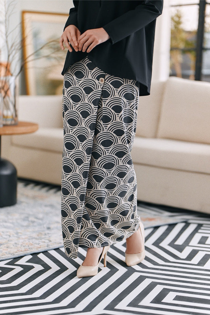 The Caya Women Bintang Folded Skirt - Echo