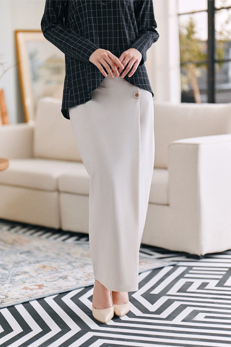 The Caya Women Bintang Folded Skirt - Champagne