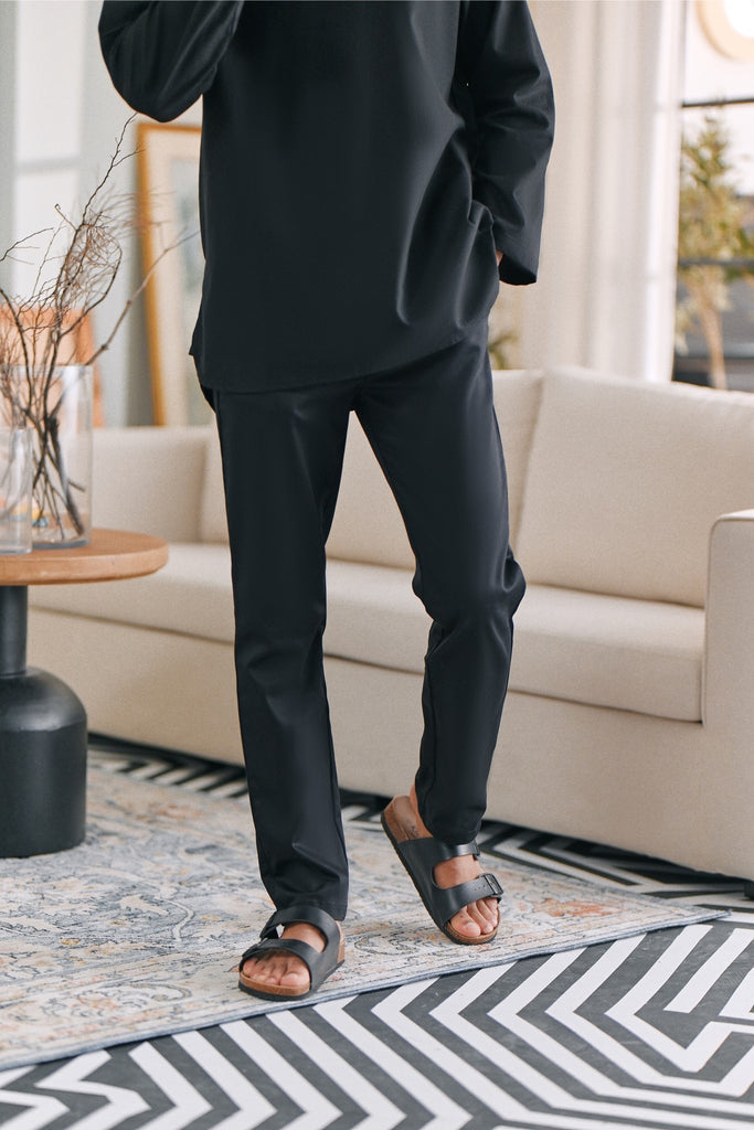 The Perfect Men Slim Fit Pants - Black