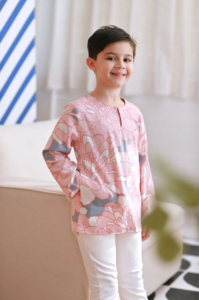 The Maraton Kurta - Proud