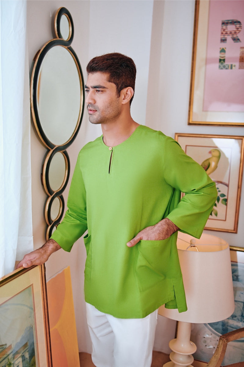 kurta poket hijau daun pisang lelaki