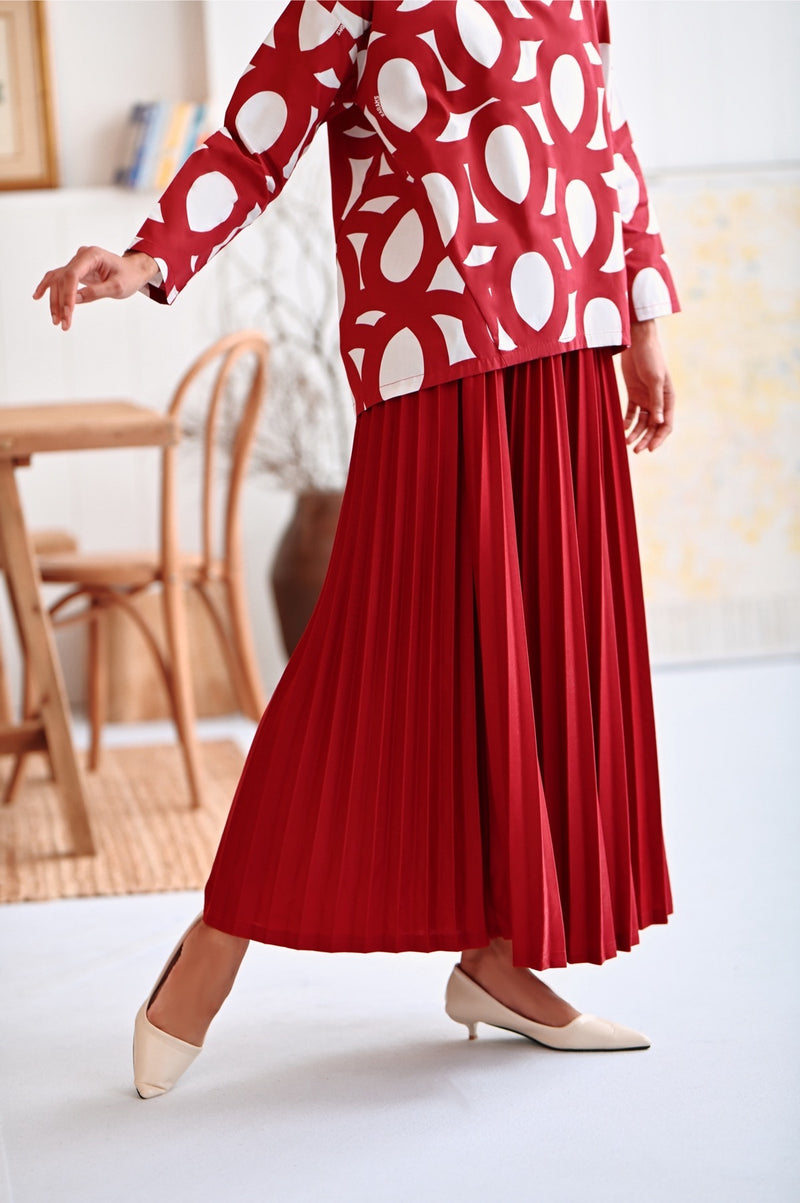 kain kembang merah dewasa