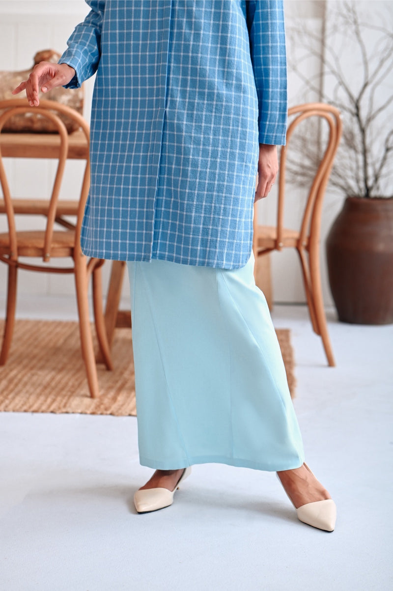 kain baju kurung biru dewasa