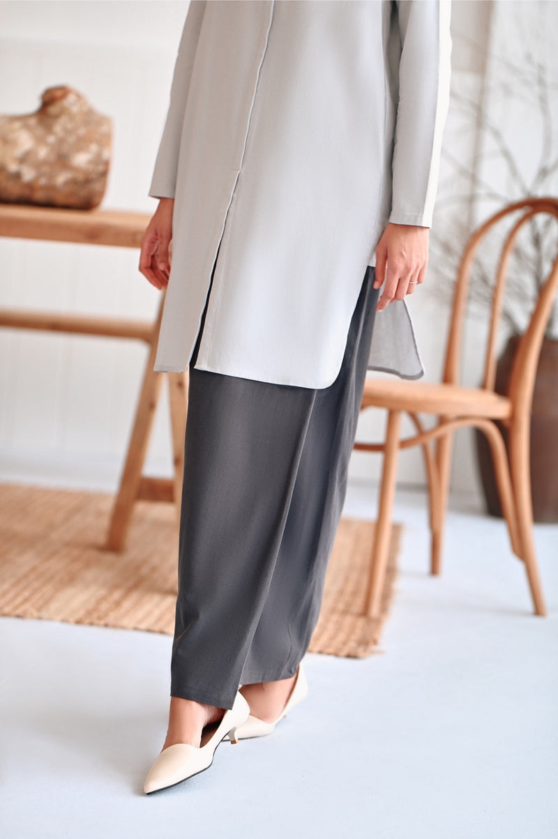 kain lipat depan kelabu gelap dewasa