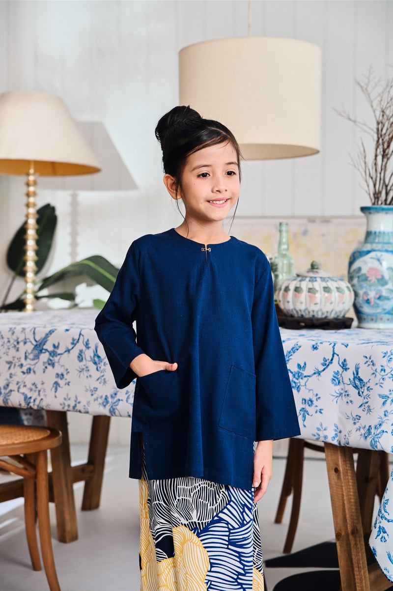 baju kurung moden biru