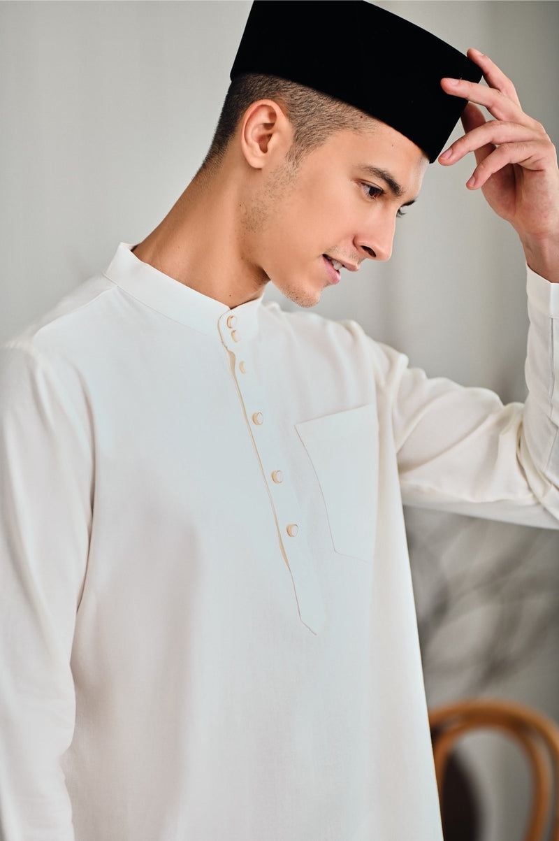 The Evergreen Men Baju Melayu Top - White