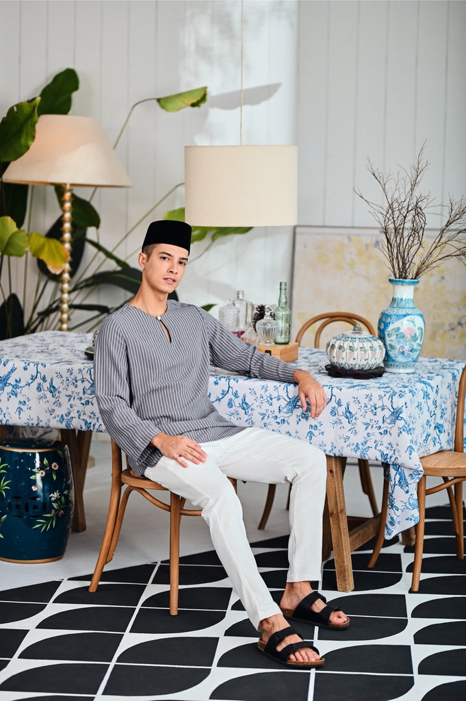 The Evergreen Men Pesak Kurta - Clay Stripe