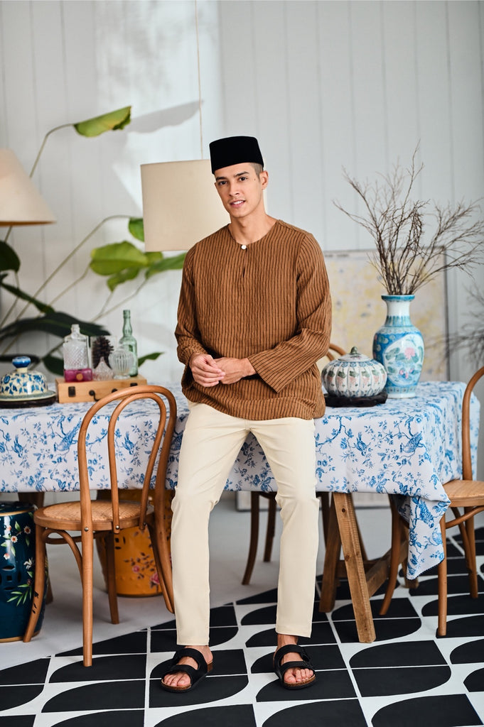 The Evergreen Men Pesak Kurta - Earth Stripe