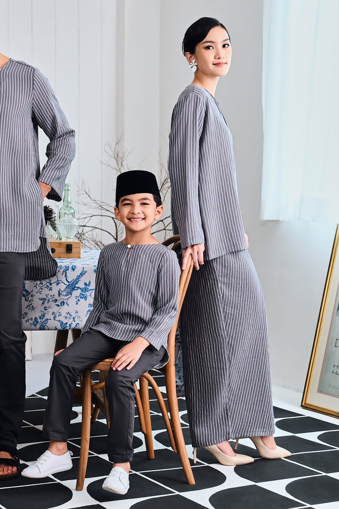The Evergreen Pesak Kurta - Clay Stripe