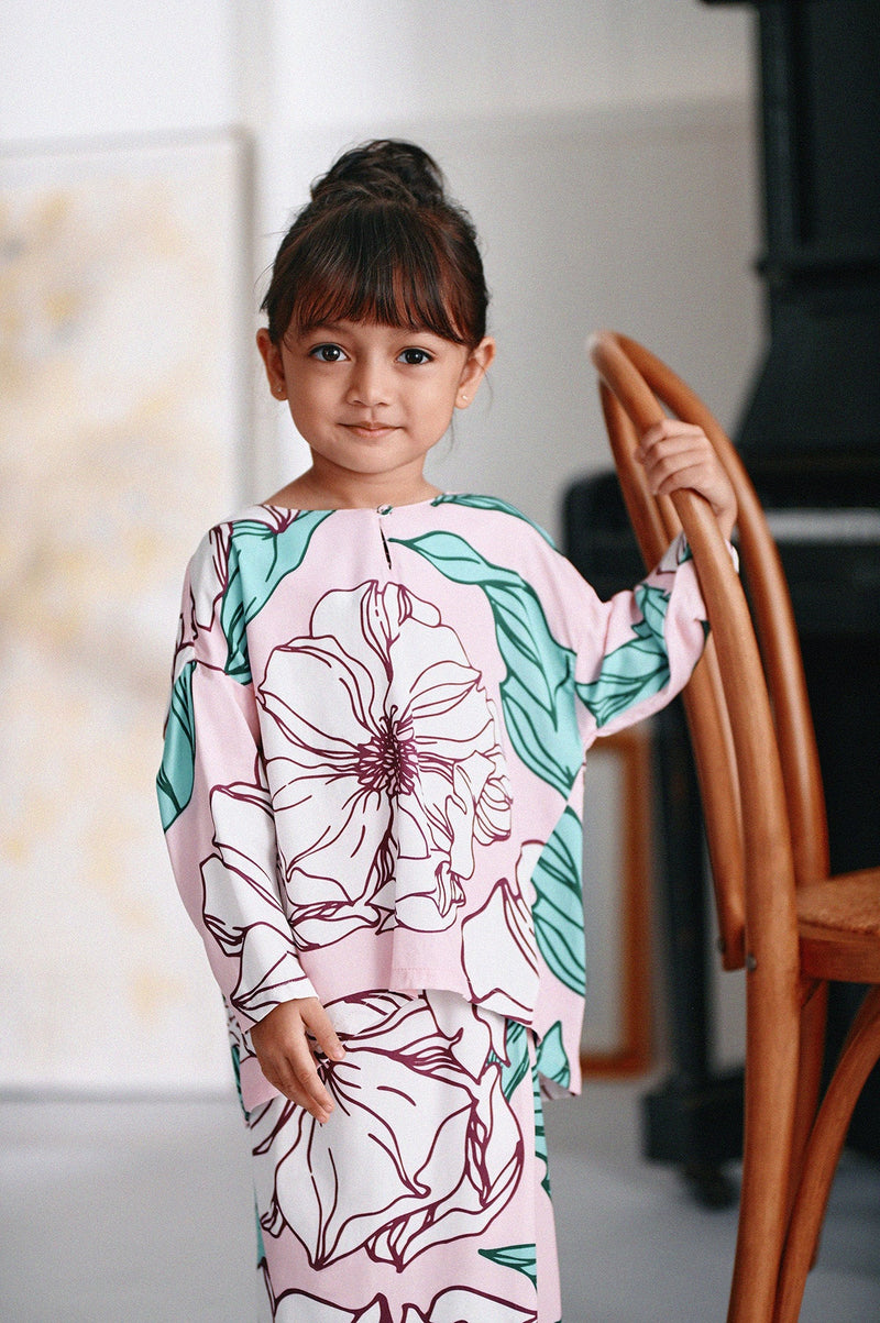 The Saat Kita Mulia Blouse - Harmony