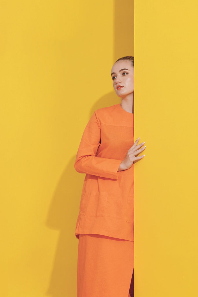 Orange colour outfits matching