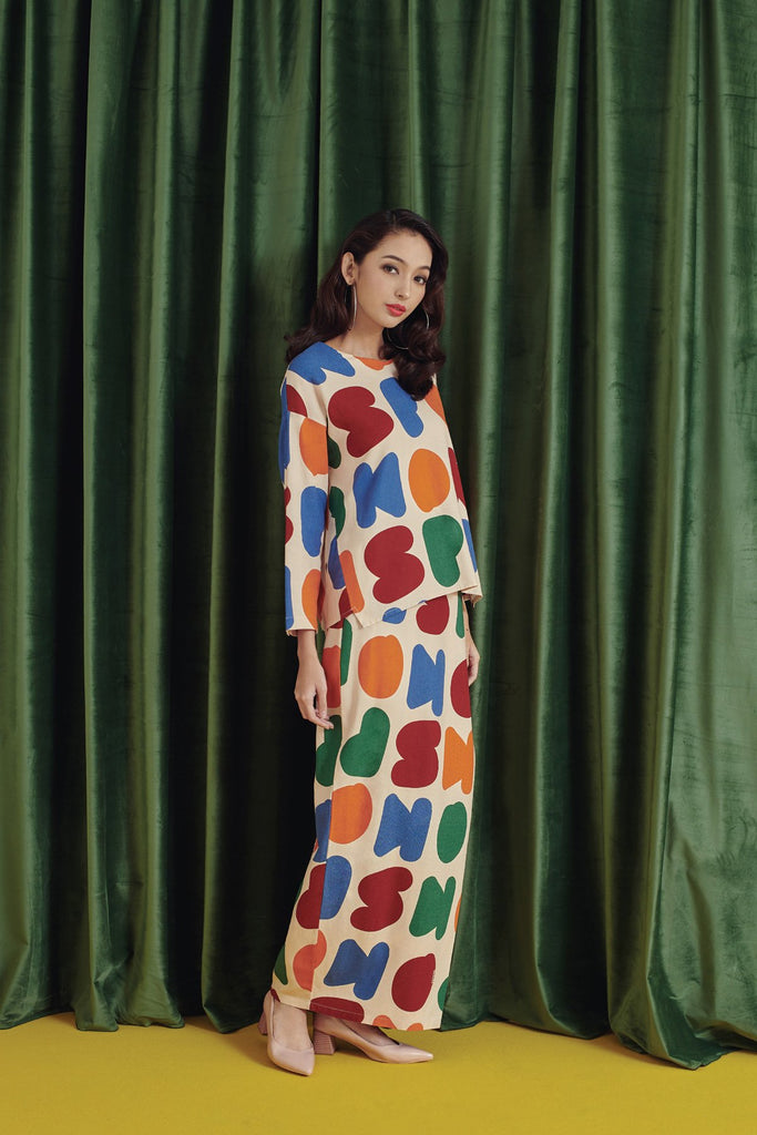 Rumi print Blouse with Folded Skirt